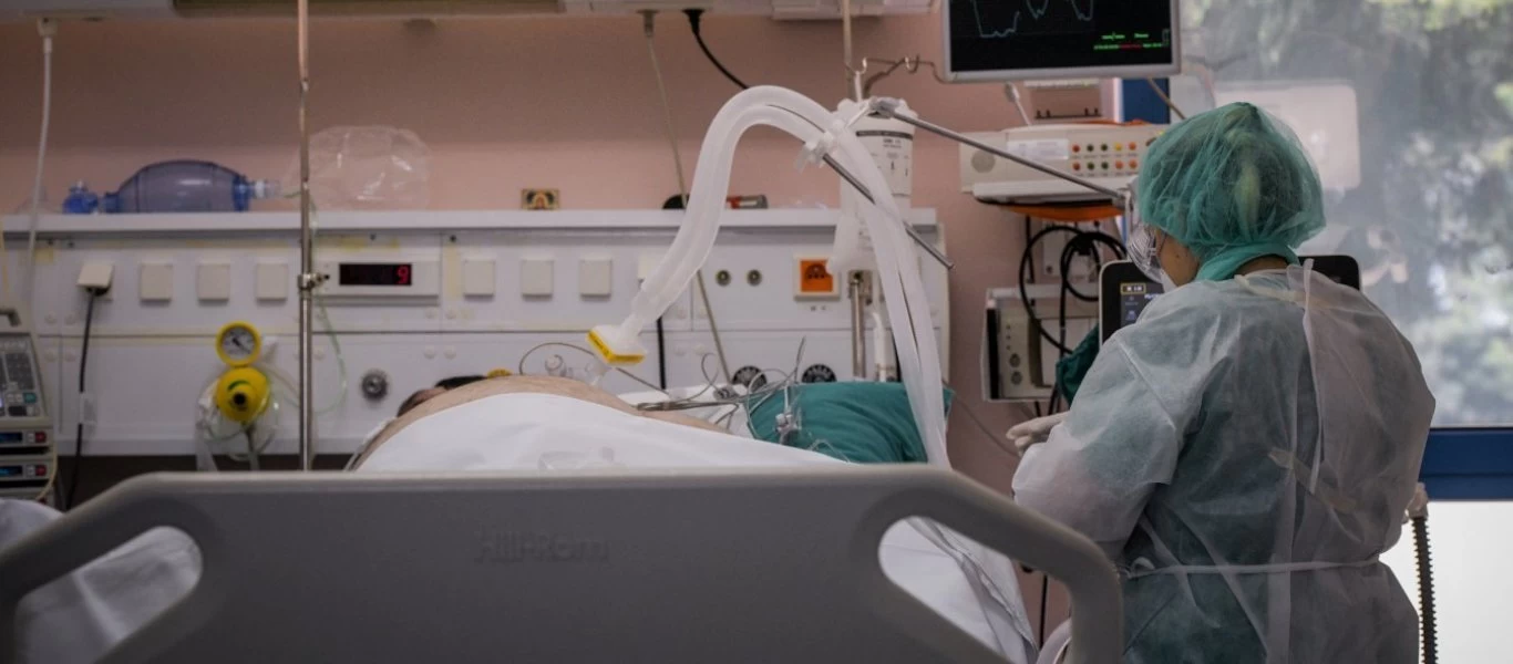 Διευθυντής Παθολογικής του «Αγία Όλγα»: «Οι γιατροί μου στα όρια παραφροσύνης»